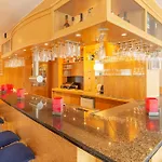 Ramada By Wyndham Hannover Messe فندق