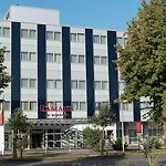 Ramada By Wyndham Hannover Messe فندق لاتزن