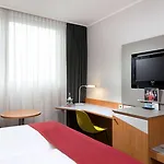 فندق Ramada By Wyndham Hannover Messe 3*