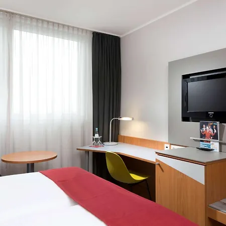 Ramada By Wyndham Hannover Messe Отель 3*