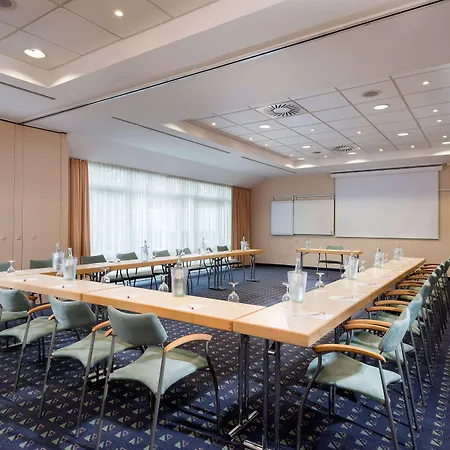 Ramada By Wyndham Hannover Messe 3* Laatzen