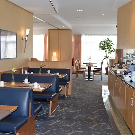 Ramada By Wyndham Hannover Messe Отель
