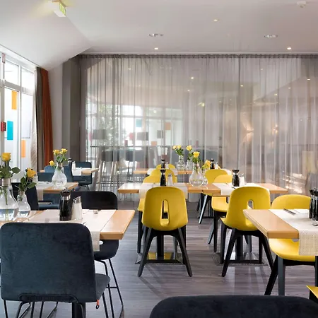 Ramada By Wyndham Hannover Messe Латцен