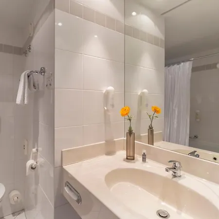 Ramada By Wyndham Hannover Messe Отель 3*