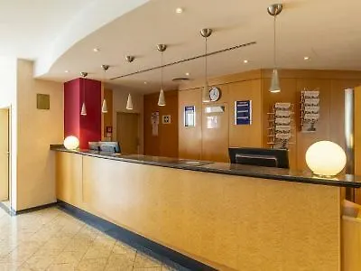 Отель Ramada By Wyndham Hannover Messe 3*
