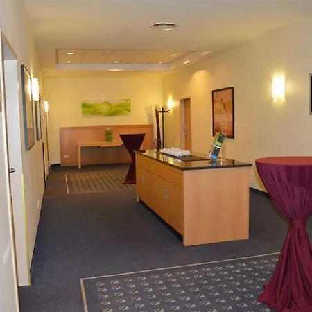 Ramada By Wyndham Hannover Messe 3* Laatzen