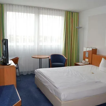 Ramada By Wyndham Hannover Messe 3* Laatzen
