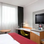 Ramada By Wyndham Hannover Messe Hotel 3*