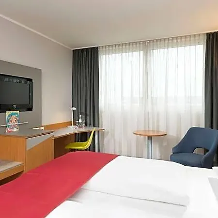 Ramada By Wyndham Hannover Messe 랏젠