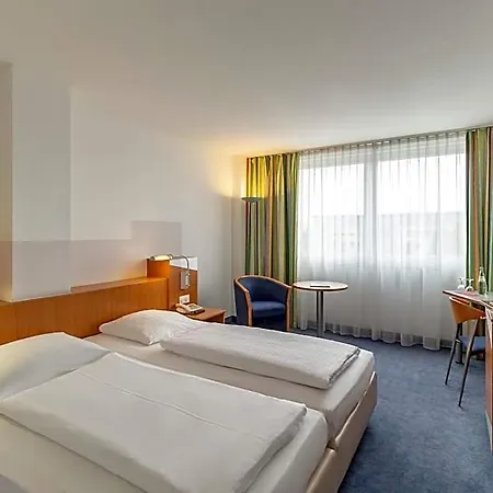 Ramada By Wyndham Hannover Messe 호텔 3*