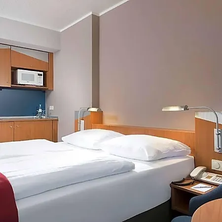 Ramada By Wyndham Hannover Messe 랏젠