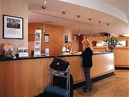 Ramada By Wyndham Hannover Messe Hotel 3*