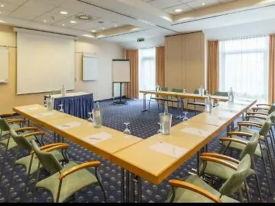 Ramada By Wyndham Hannover Messe 3* Laatzen