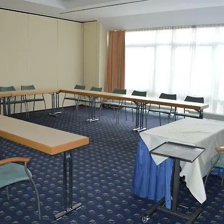 Ramada By Wyndham Hannover Messe 3*