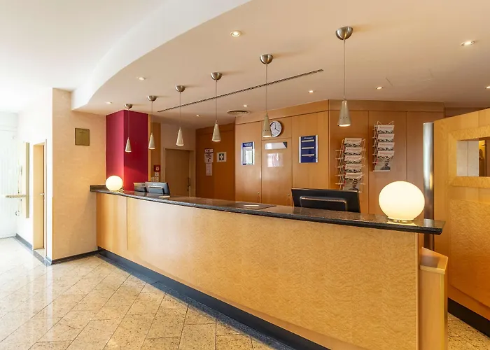 Ramada By Wyndham Hannover Messe Hotel 3*