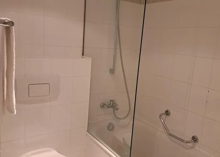 Отель Ramada By Wyndham Hannover Messe