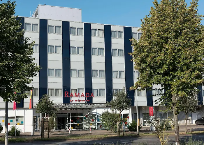 Ramada By Wyndham Hannover Messe Hotel Laatzen