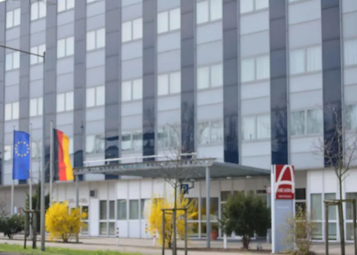 Ramada By Wyndham Hannover Messe Hotel 3*