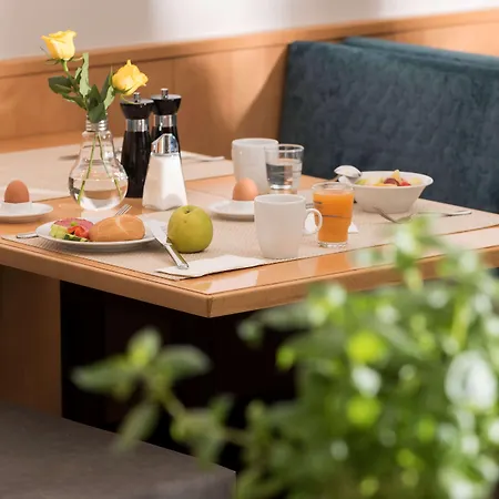 Ramada By Wyndham Hannover Messe 3*