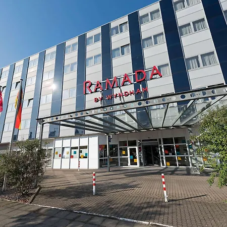 Ramada By Wyndham Hannover Messe Hotel Laatzen